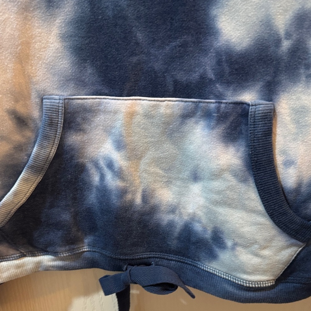 Steve Madden Blue Tie-Dye Sweatshirt - Picture 3 of 4
